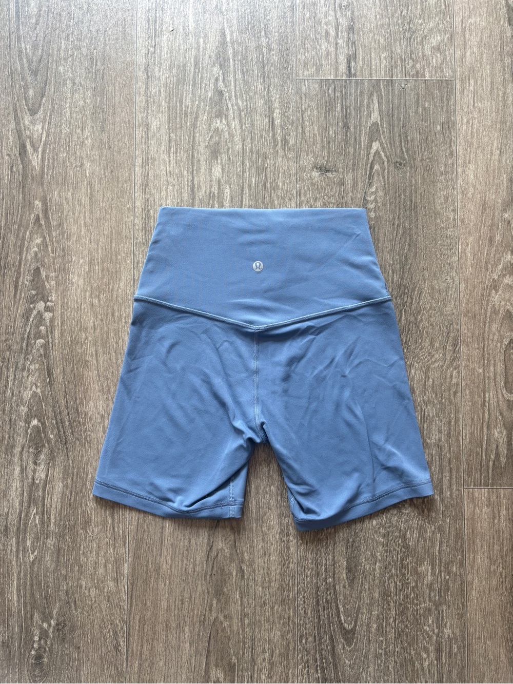 lululemon athletica 6 inch shorts